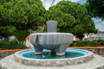 molcajete mas grande del mundo, san lucas evangelista, plaza, centro, tlajomulco, jalisco, arboles, fuente