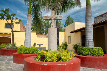 cruz, , jardin, hacienda, parroquia san juan evangelista, templo en cementerio, jalisco, camino,...
