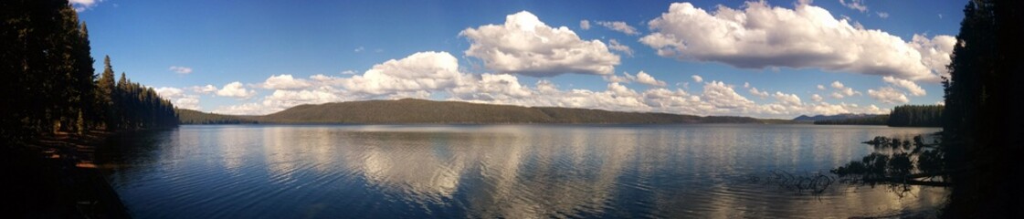 Panoramic view of Soshone Lake in Yellowstone NP
