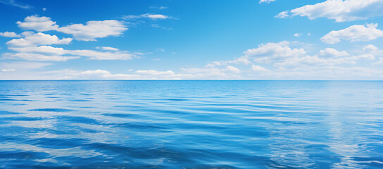 Obraz premium clear ocean sea background with empty blue sky