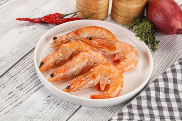 Gurmet king prawn in the bowl