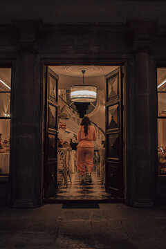 Entrada a mansi&oacute;n