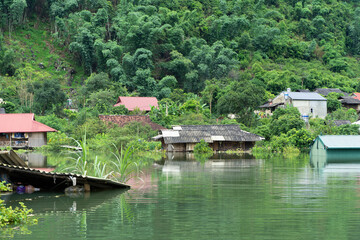 Obraz premium house on the river