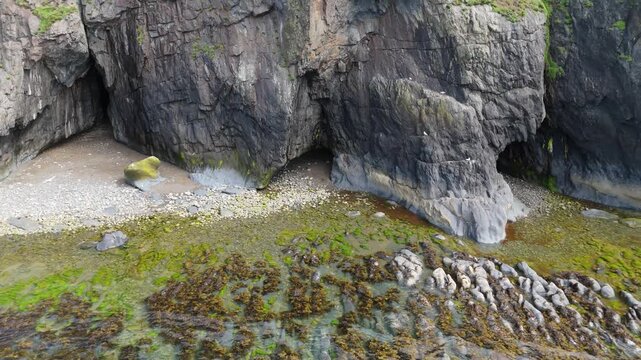 Trefor Sea Stacks, North Wales, Cliffs, Mountains (Gyrn Goch, Gyrn Ddu, Garn For), Pebble Beach