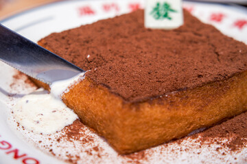 The classic dessert in Hong Kong tea restaurants, Lew Nai Hua © Steve