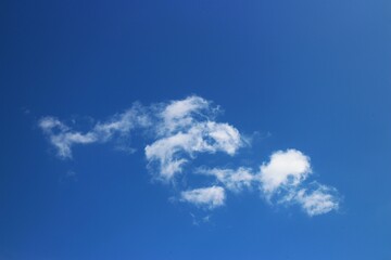 white cloud with blue sky background	