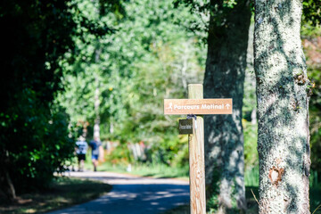Walking or cycling on the cycle paths in the southwest of France