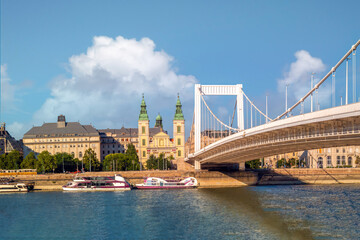 Elizabeth Bridge, crossing the Danube river to connect the Buda and Pest districts of Budapest,...