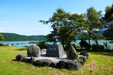 余呉湖の記念碑