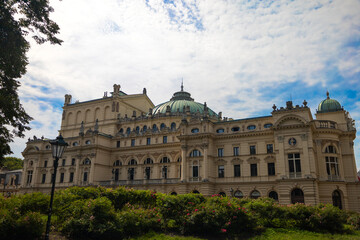Obraz premium Krakow, Poland, Europe, 2 August 2024: Churches and historical buildings in and around the Main Square
