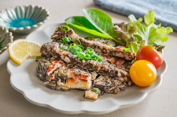 もずくとちくわの薄焼き