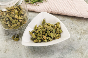 Dry Cardamom - aroma seasoning flavour