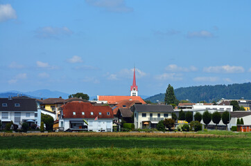 Blick auf das Dorf Ettiswil im Kanton Luzern, Schweiz