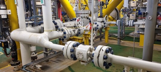 Oil and gas processing platform FPSO