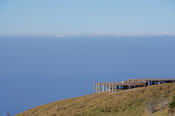 山頂にある舞台