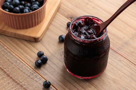 自家製のブルーベリージャム