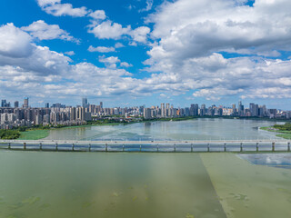 Obraz premium Skyline view of Wuhan City landmark