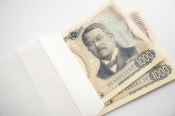 封筒に入った新紙幣2024千円札
