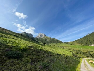 Fototapeta premium Wanderung Werfenweng Tennengebirge