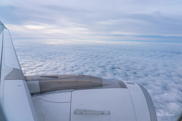 Ausblick aus einen Flugzeugfenster