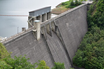 金山ダム