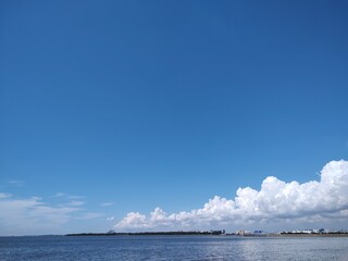 東京のそら(24.8.15)
東京湾の風景