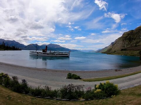 TSS Earnslaw steamship sailing on the lake wakatipu, Queenstown, New Zealand 