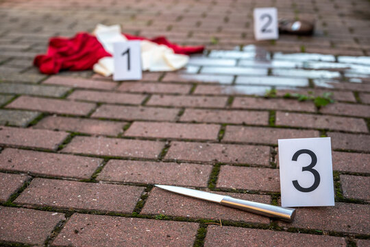 Gestelltes Symbolbild zum Thema Gewalt durch Messerangriffe