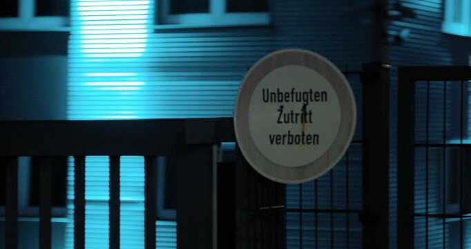 Unbefugten zutritt verboten schild