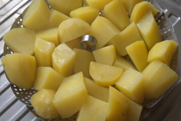 steamed potato wedges