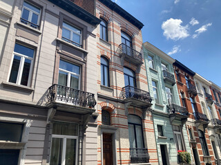 Naklejka premium Brüssel: Altbaufassaden der Jahrhundertwende