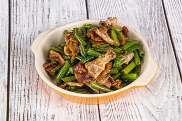 Roasted bacon with green bean