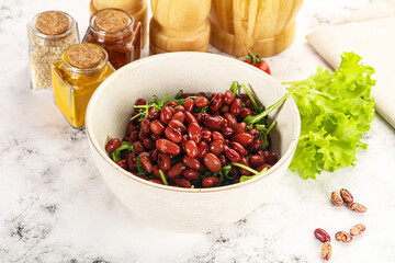 Red canned beans with arugula