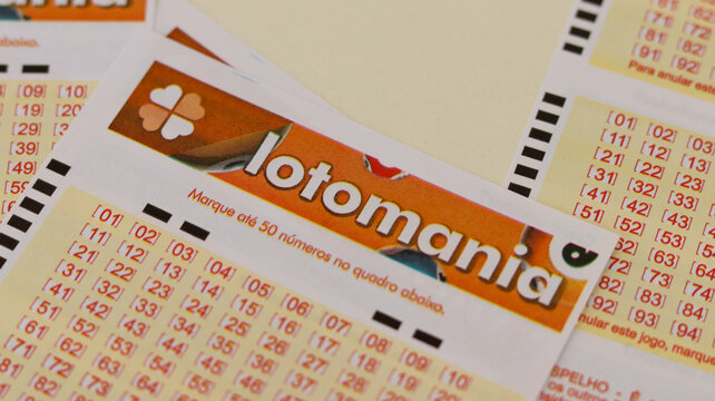 Tal&atilde;o loteria brasil sorteio lotomania. Foto feita em Mogi das Cruzes, SP, Brasil em 15 Agosto 24