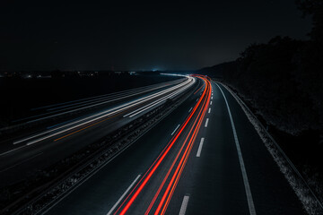 Fototapeta premium Autobahnverkehr nachts