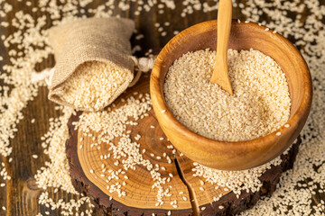 white sesame seeds for use in cooking