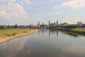 Fototapeta premium Dresdner Elbpanorama von der Marienbrücke gesehen