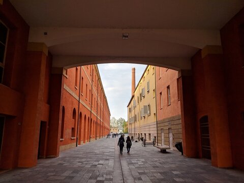Via Manufattura dei Tabacchi, Modena