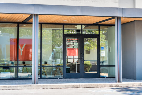 Sep 30, 2020 Mountain View / CA / USA - Y Combinator offices in Silicon Valley; Y Combinator Management, LLC is an American technology startup accelerator and venture capital firm