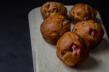 Les muffins maison à la salade de fruits