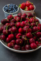 Les petits fruits colorés