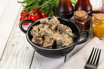 Roasted chicken liver with cream