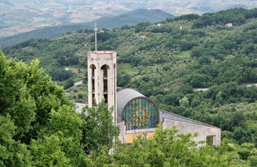 Laviano - Chiesa di Santa Maria Assunta dalla Rupe dell’Olivella