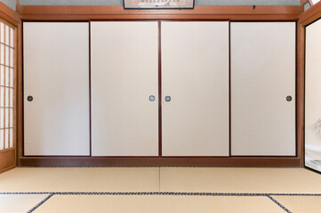 古民家の畳と襖