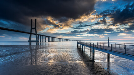 vasco da gama bridge on the river