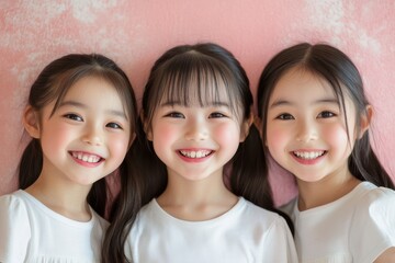芸能活動をしている日本人のキッズの女の子グループ（キッズモデル・子役・芸能界・歌手・キッズダンス）