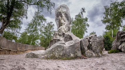 Large rocks forming a natural sculpture. 
La Hottée du Diable is a natural site located in the commune of Coincy in the south of Aisne.