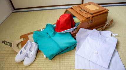 ランドセルと体操服と給食着