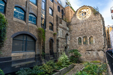Ruins of the Great wall of Winchester Palace, 12th-century bishop's palace that was the London townhouse of the Bishop of Winchester, Southwark, London, United Kingdom