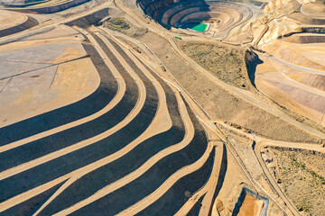 I open pit mine leaching pad